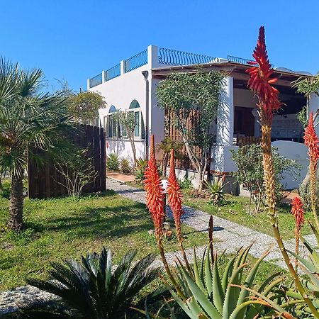 Garden & Sea Villa Vulcano  Buitenkant foto