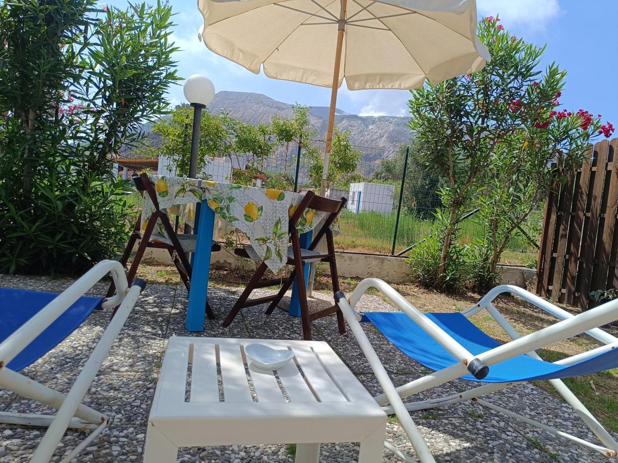 Garden & Sea Villa Vulcano  Buitenkant foto